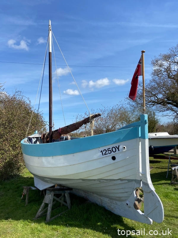 1982 Clinker Lugsail Crab Boat (Trailer available)