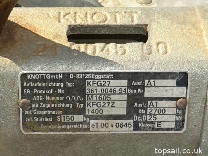 1986 Pegasus 800 (Lifting Keel, Heads Compartment! Trailer available)