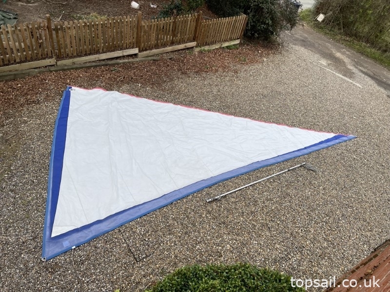 1986 Pegasus 800 (Lifting Keel, Heads Compartment! Trailer available)