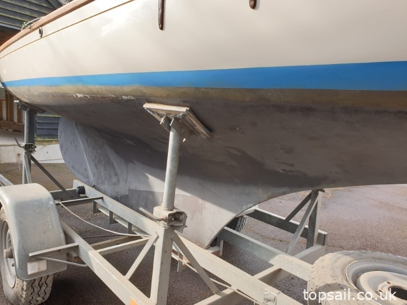 1996 GRP Broads One Design (BOD, Brown Boat) & Trailer