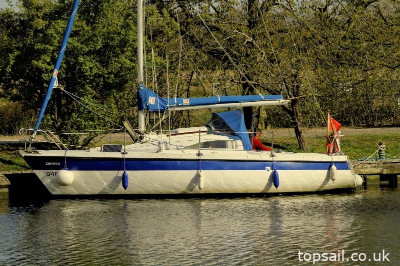 1987 Pegasus 700 (Shallow Fin Keel)