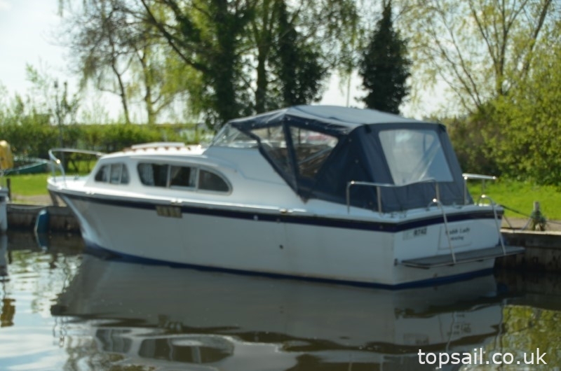 1967 Elysian 27 (Aft Cockpit)