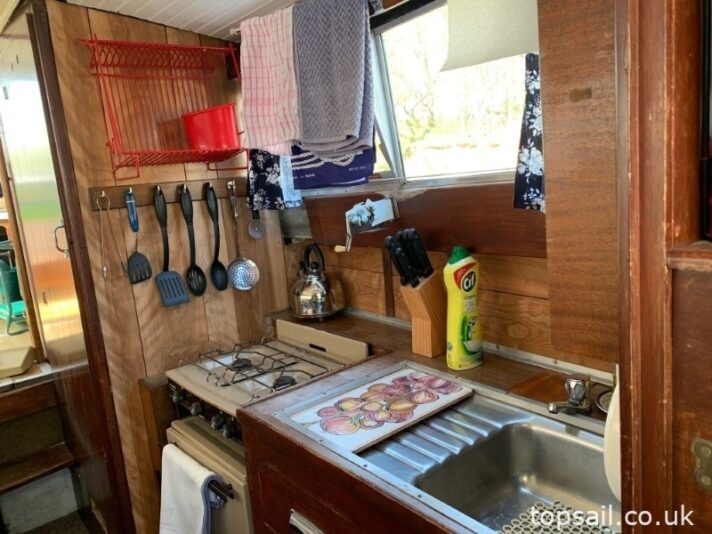 1967 Elysian 27 (Aft Cockpit)