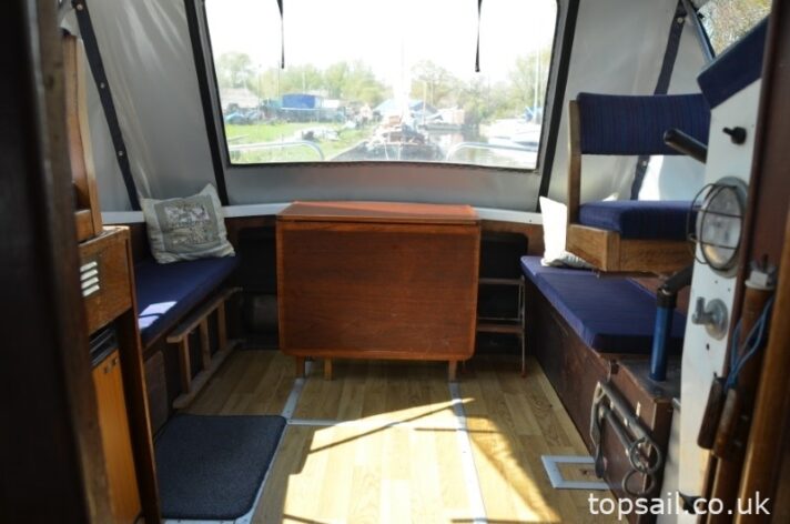 1967 Elysian 27 (Aft Cockpit)