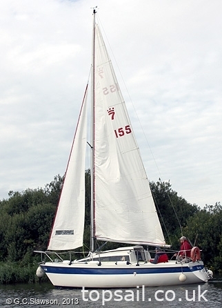 1986 Pegasus 700 (Shallow Fin Keel)