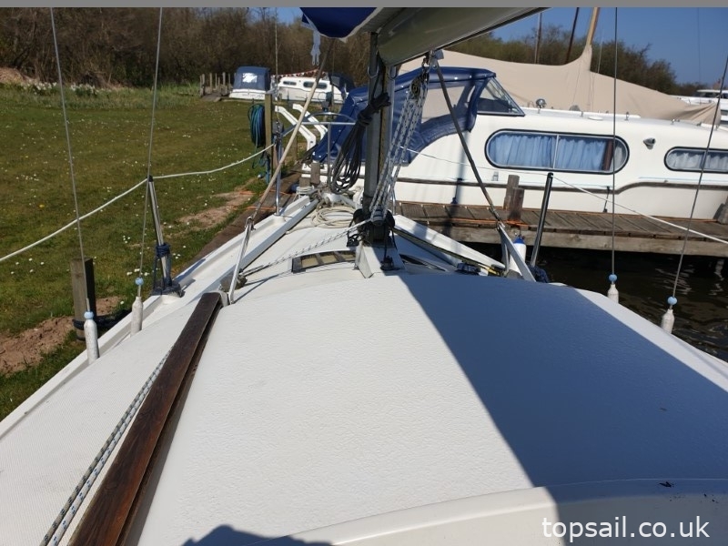 1986 Pegasus 700 (Shallow Fin Keel)
