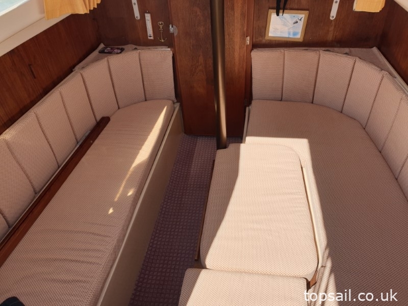1986 Pegasus 700 (Shallow Fin Keel)