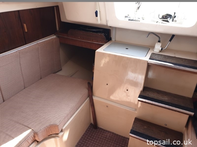 1986 Pegasus 700 (Shallow Fin Keel)