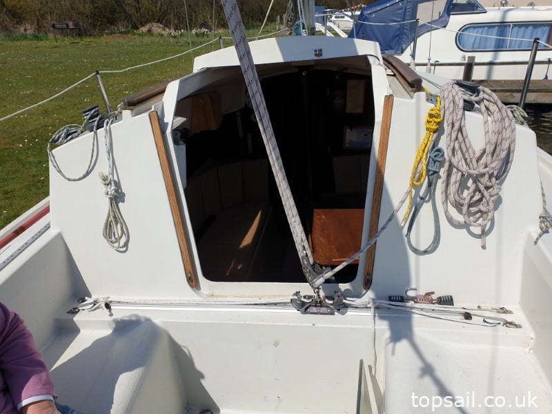 1986 Pegasus 700 (Shallow Fin Keel)