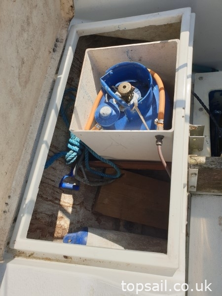 1986 Pegasus 700 (Shallow Fin Keel)
