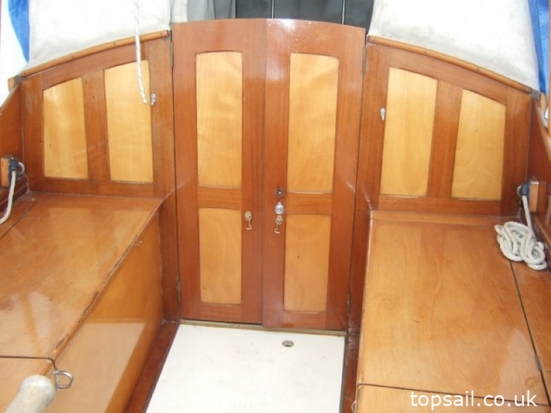 1994 Farrington 25 RCC & Trailer