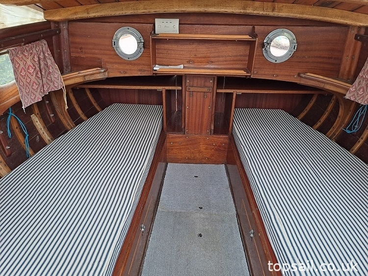 1938 Ernest Woods River Cruiser Class (With Trailer)