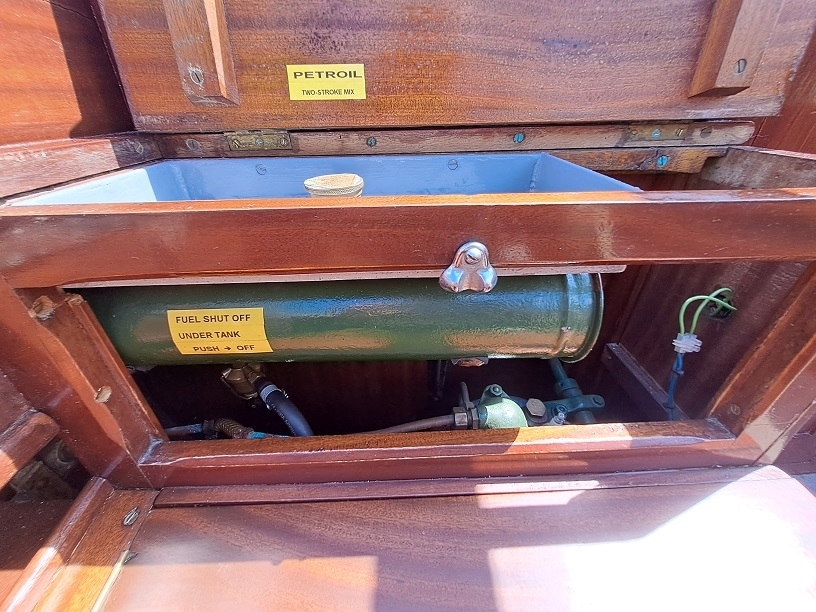 1938 Ernest Woods River Cruiser Class (With Trailer)