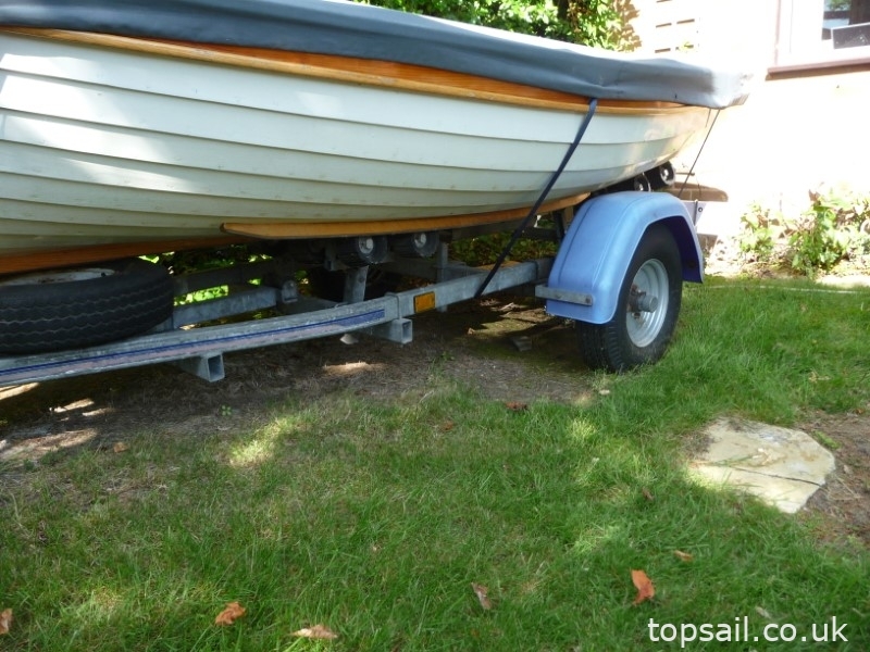 2011 Classic Clinker Lugsail Dinghy & Trailer
