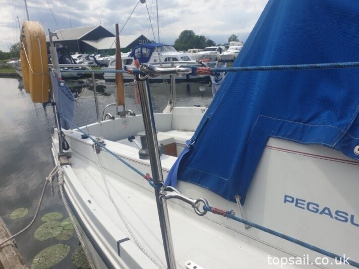 1991 Pegasus 800 (Wing Keel, Separate Heads Compartment!)