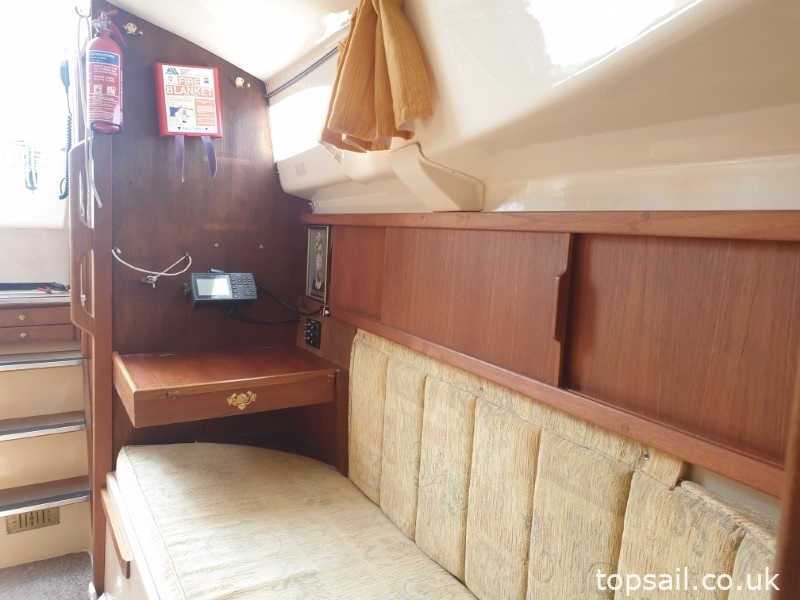 1991 Pegasus 800 (Wing Keel, Separate Heads Compartment!)