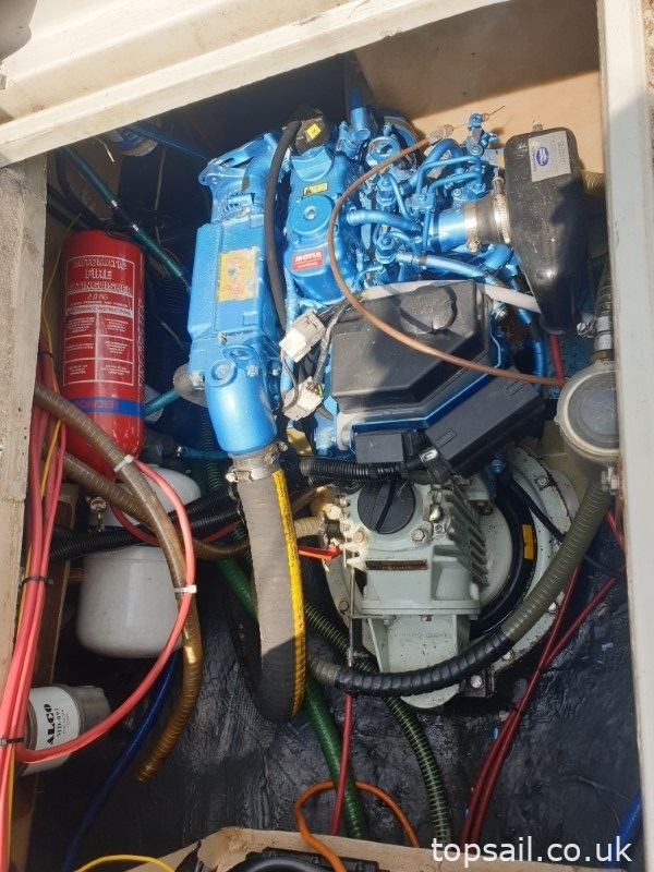 1991 Pegasus 800 (Wing Keel, Separate Heads Compartment!)