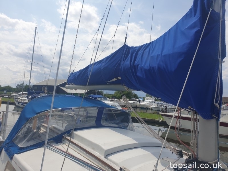 1991 Pegasus 800 (Wing Keel, Separate Heads Compartment!)