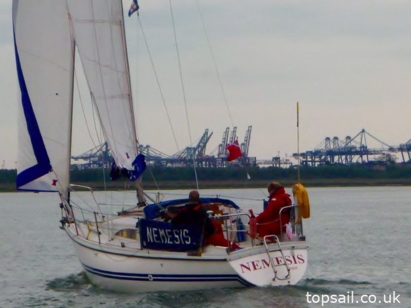1991 Pegasus 800 (Wing Keel, Separate Heads Compartment!)