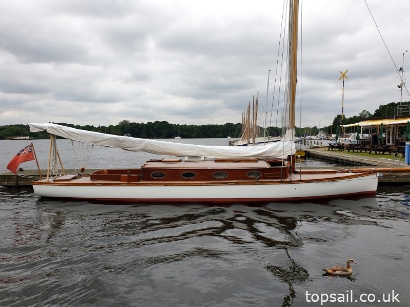 1905 “Dragonfly” 45′ Bunn Edwardian Cruising Yacht