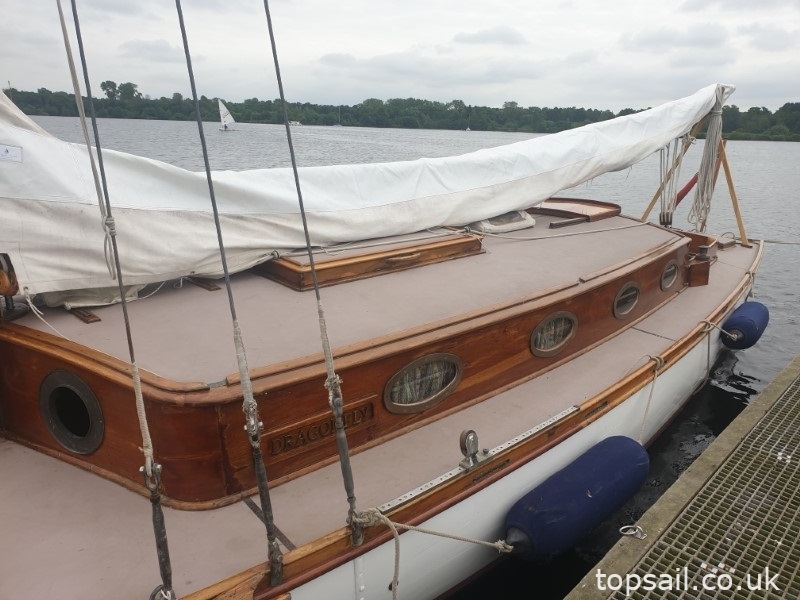 1905 “Dragonfly” 45′ Bunn Edwardian Cruising Yacht