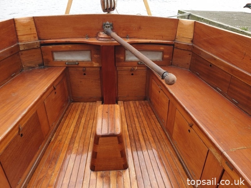 1905 “Dragonfly” 45′ Bunn Edwardian Cruising Yacht