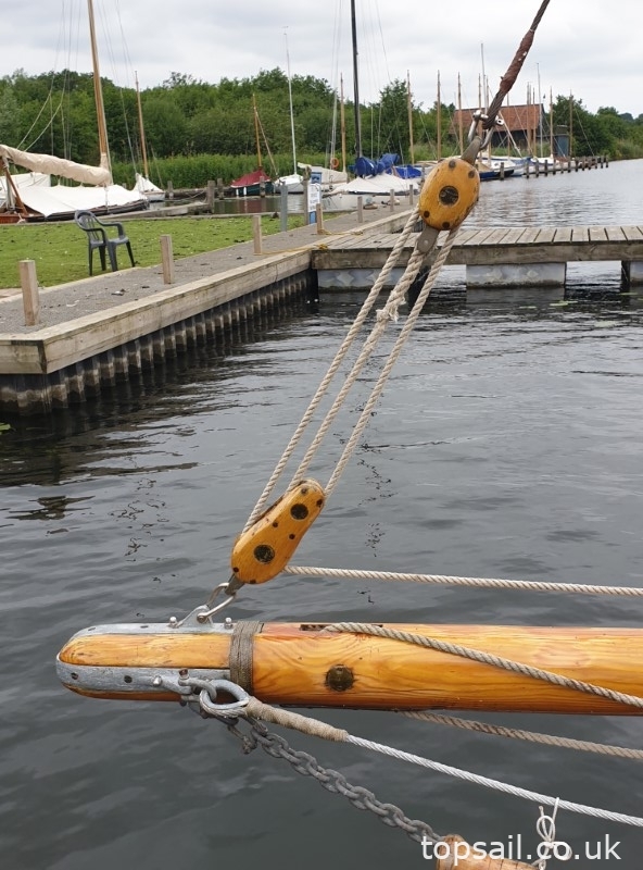 1905 “Dragonfly” 45′ Bunn Edwardian Cruising Yacht