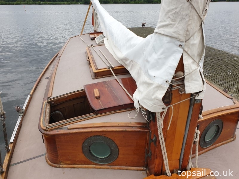 1905 “Dragonfly” 45′ Bunn Edwardian Cruising Yacht