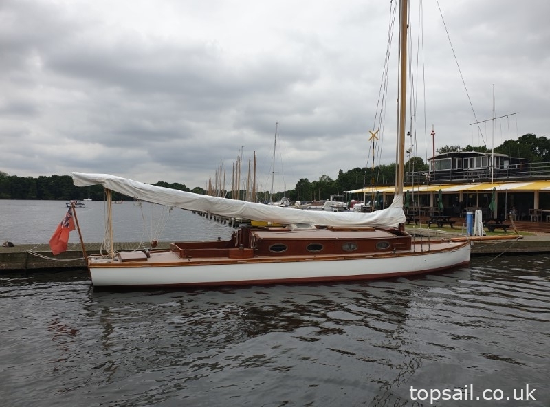 1905 “Dragonfly” 45′ Bunn Edwardian Cruising Yacht