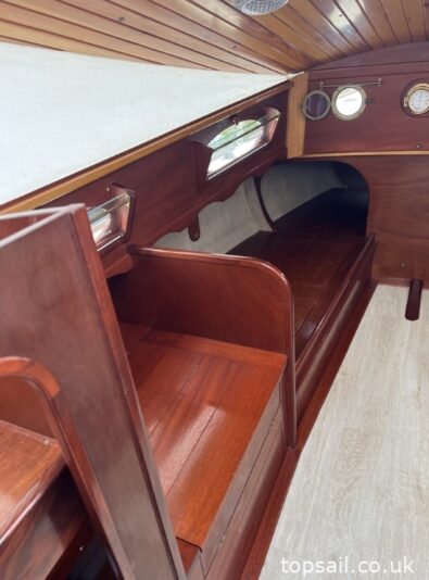 1996 Farrington 25 River Cruiser