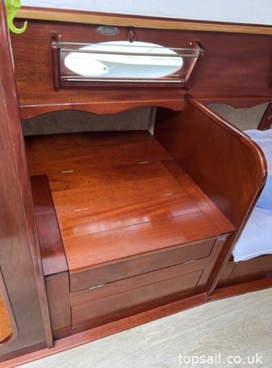 1996 Farrington 25 River Cruiser