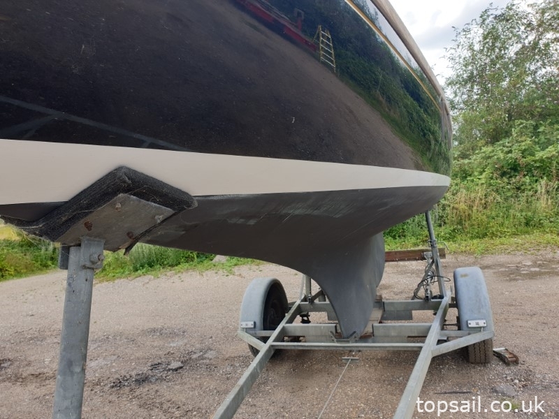 2003 Broads One Design (BOD, Brown Boat) & Trailer (GRP)