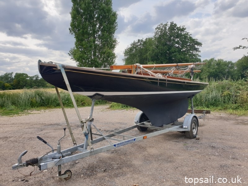 2003 Broads One Design (BOD, Brown Boat) & Trailer (GRP)