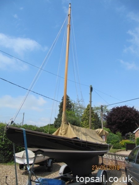 2003 Broads One Design (BOD, Brown Boat) & Trailer (GRP)