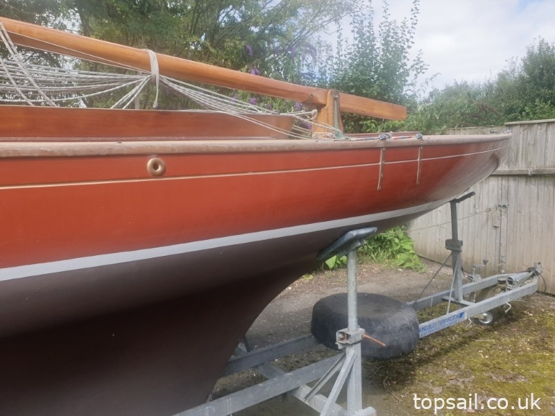 1993 Broads One Design (BOD, Brown Boat) & Trailer (GRP)