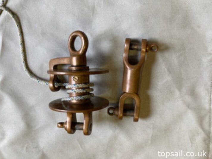 Wykham Furling Gear
