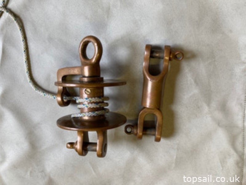 Wykham Furling Gear