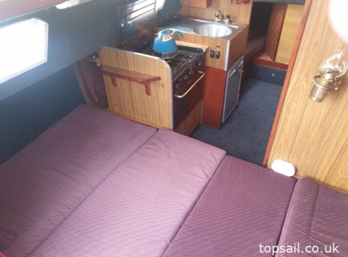1981 Easticks 28 River Cruiser #411 (GRP Hull)