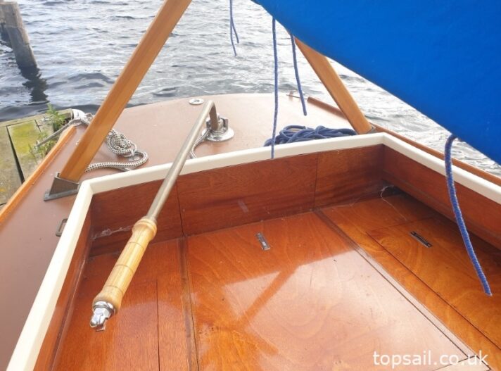 1981 Easticks 28 River Cruiser #411 (GRP Hull)