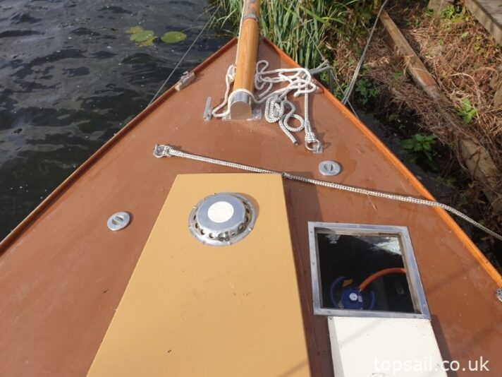 1981 Easticks 28 River Cruiser #411 (GRP Hull)