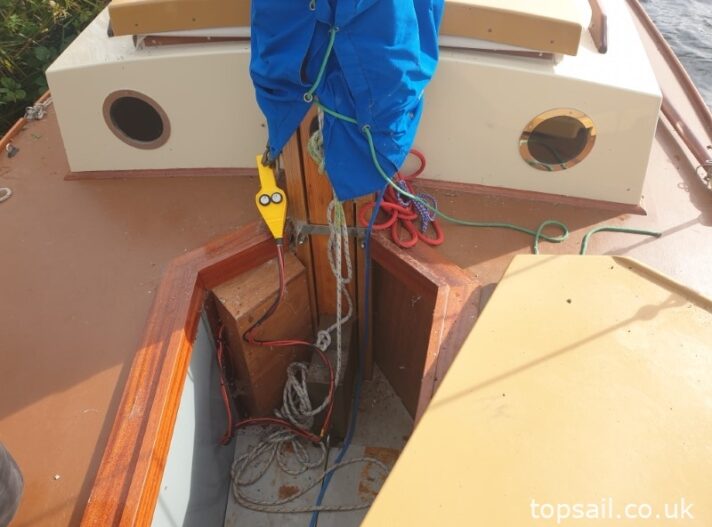 1981 Easticks 28 River Cruiser #411 (GRP Hull)