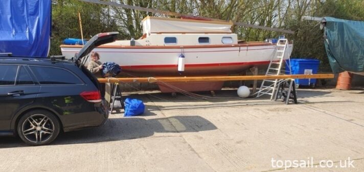 1981 Easticks 28 River Cruiser #411 (GRP Hull)