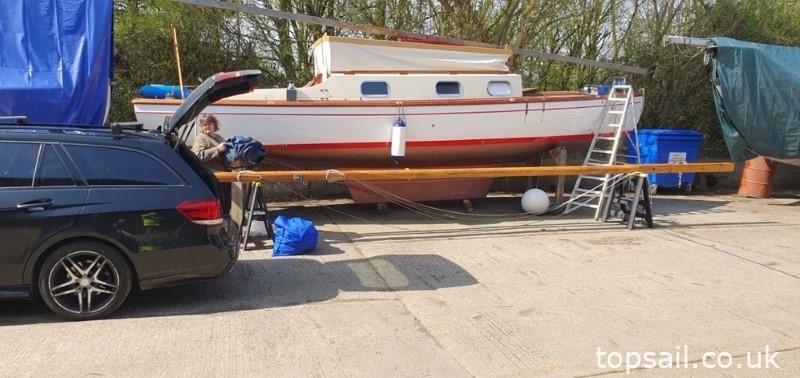 1981 Easticks 28 River Cruiser #411 (GRP Hull)