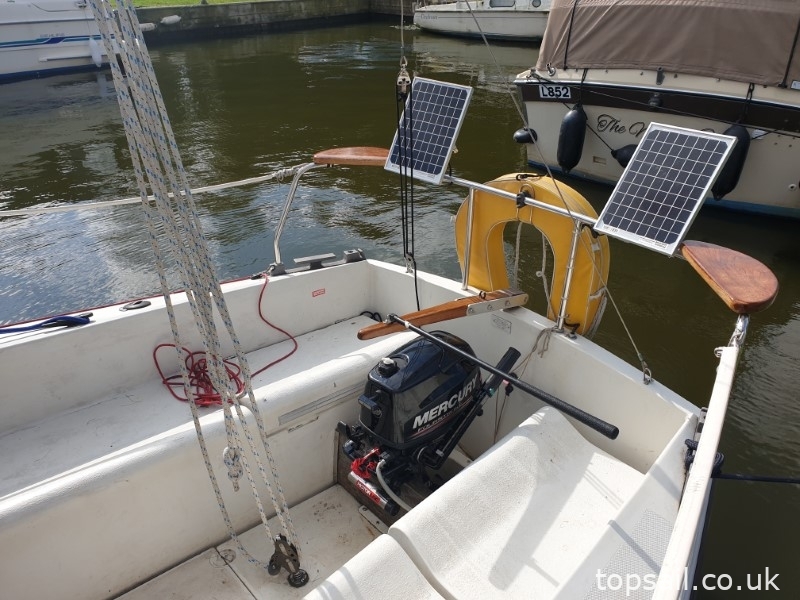 1987 Pegasus 700 (Lifting Keel)