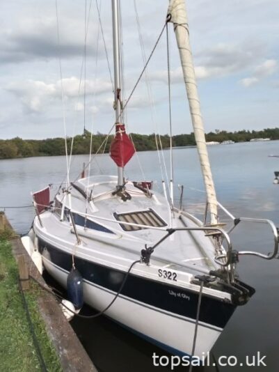 1981 Pegasus 700 (Shallow Fin Keel)