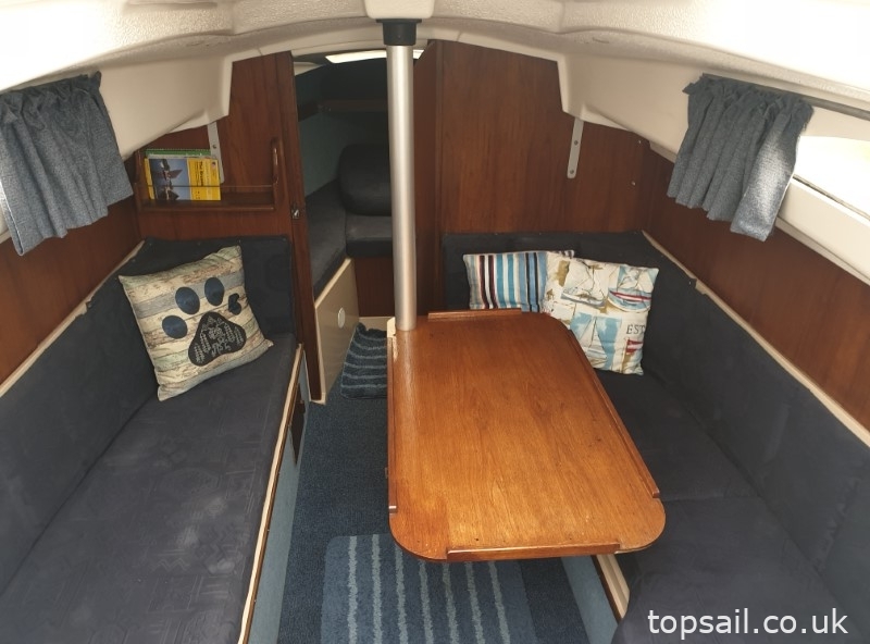1981 Pegasus 700 (Shallow Fin Keel)