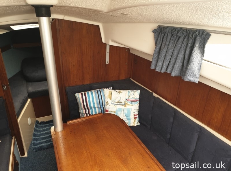 1981 Pegasus 700 (Shallow Fin Keel)