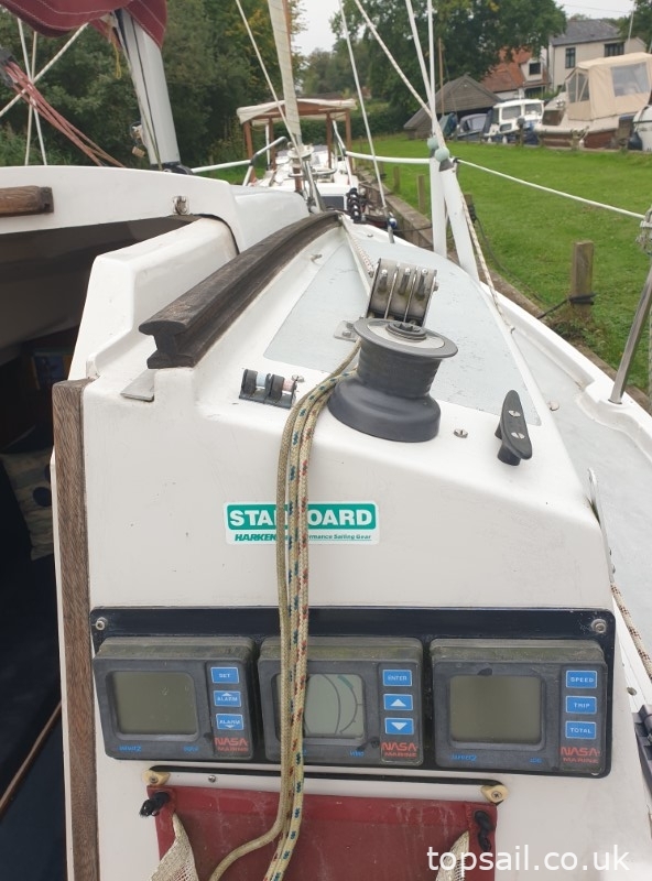 1981 Pegasus 700 (Shallow Fin Keel)
