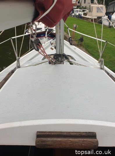 1981 Pegasus 700 (Shallow Fin Keel)