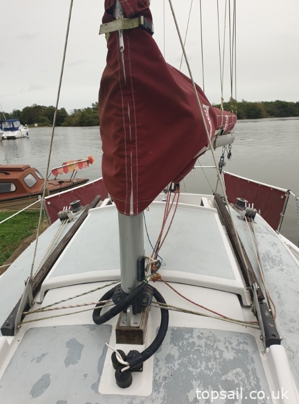1981 Pegasus 700 (Shallow Fin Keel)